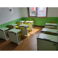 郑州学生课桌椅厂家直销-贝德思科-专做学生课桌