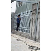 喷涂大气简单锌钢围墙护栏款式加工订做安装