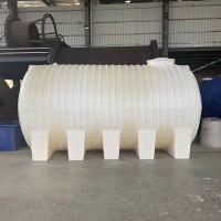 牛筋储水桶15吨塑料水箱柴油罐户外加厚卧式水塔